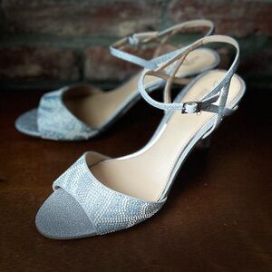 Jewel Badgley Mischka Silver Glitter Strappy Heels